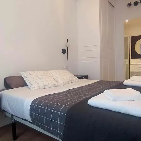 Calle Real Con Patio