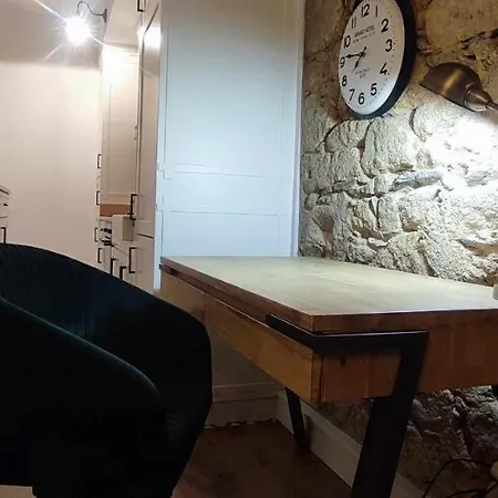 Calle Real Con Patio * フェロル