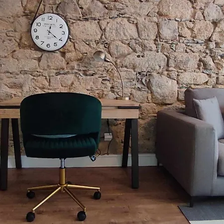 Calle Real Con Patio