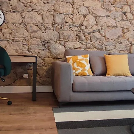 Calle Real Con Patio *