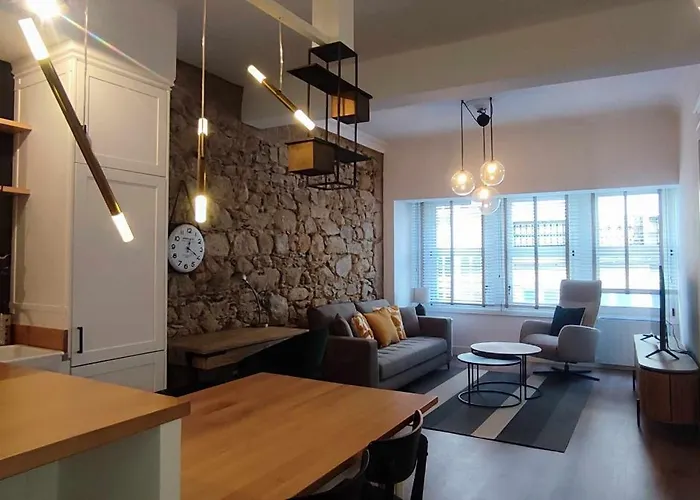 Calle Real Con Patio