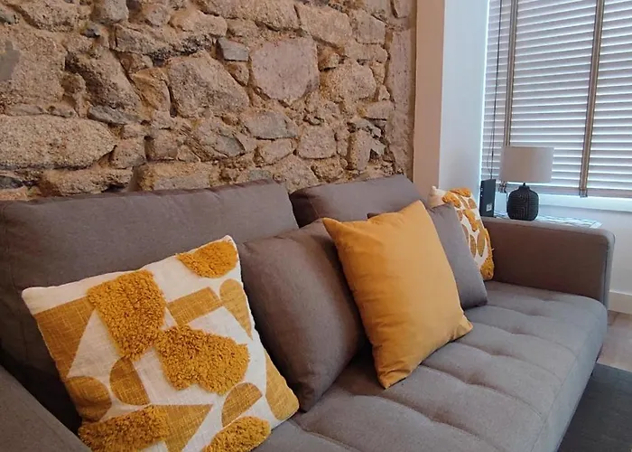 Calle Real Con Patio * Ferrol