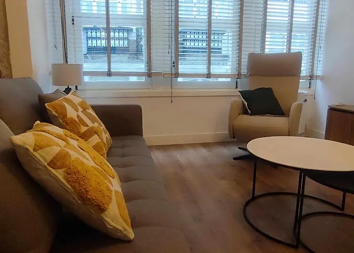 Calle Real Con Patio *