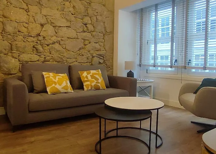 Calle Real Con Patio